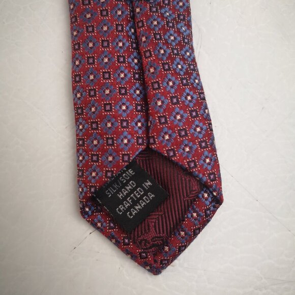 Dion Signature Men's 100% Italian Silk Hand Crafted in Canada Neck Tie - Picture 3 of 6